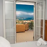 Stunning Views *