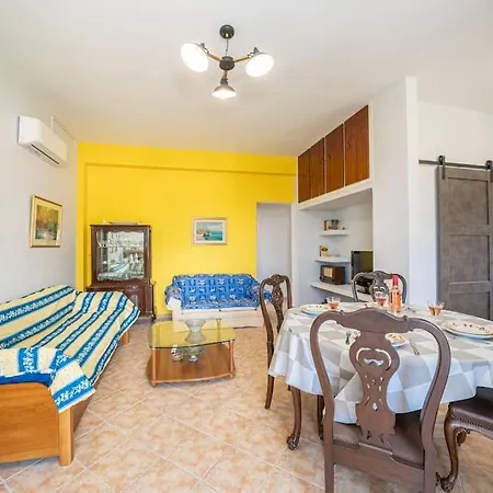 Stunning Views Karavádhos