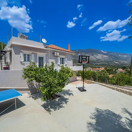 Stunning Views * Karavádhos